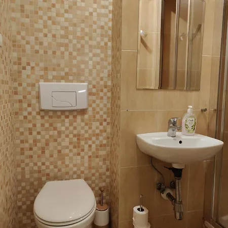 Center Hollidays Room's Apartman Varsó