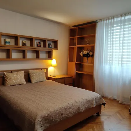 Center Hollidays Room's Varsó
